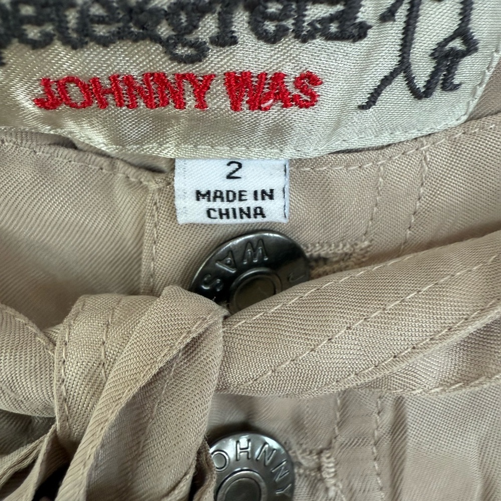 Johnny Was Tan Cargo Pants Relaxed Fit - Picture 9 of 9